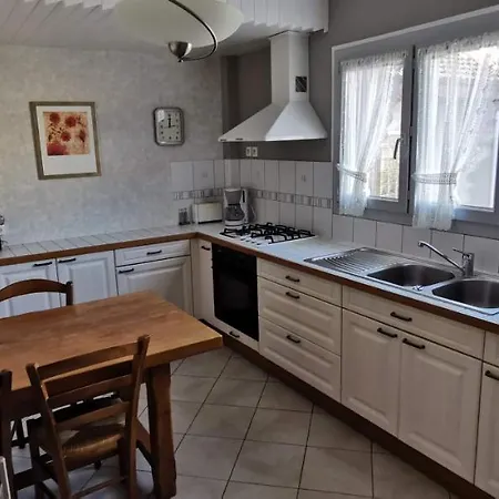 Logement Hyper Centre Champagnole Esterno foto